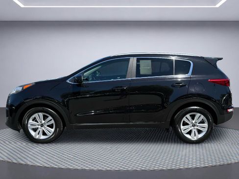 Used 2018 Kia Sportage LX w/ LX Popular Package FWD image 3