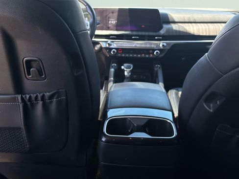 Used 2023 Kia Telluride AWD image 26