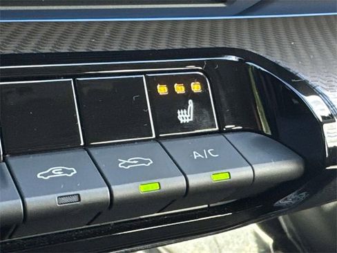 Used 2025 Toyota Prius Limited image 17