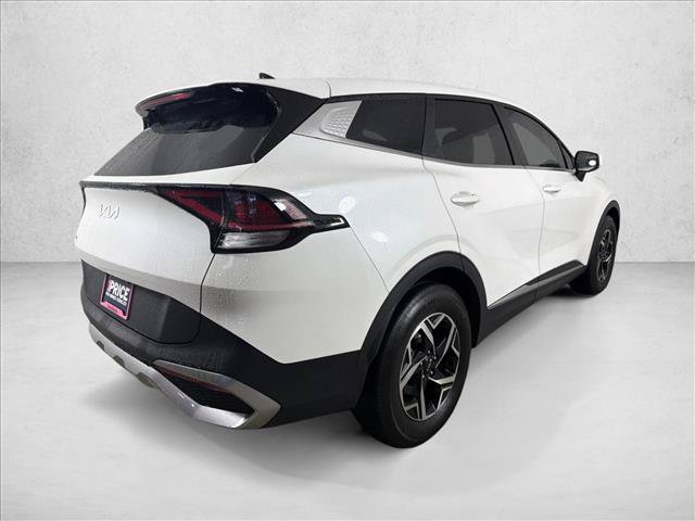 Used 2025 Kia Sportage LX FWD image 3