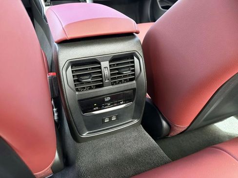 Used 2025 BMW 330i 330i image 14