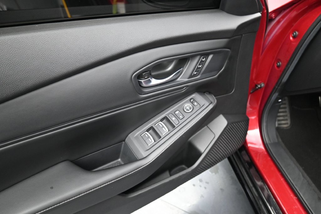 Used 2024 Honda Accord Sport image 25