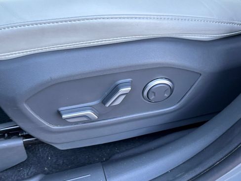 Used 2025 Hyundai Santa Fe SEL FWD image 32