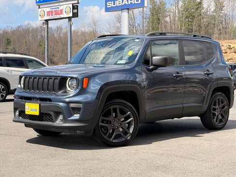 Used 2021 Jeep Renegade Latitude w/ Convenience Group image 2