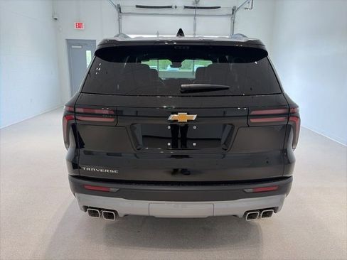 New 2026 Chevrolet Traverse LT w/ Driver Confidence Package FWD image 5