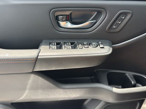Certified 2025 Honda Pilot TrailSport image 20