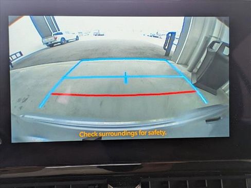 Used 2025 Toyota Corolla LE image 13