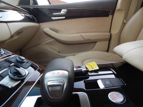 Used 2013 Audi A8 L 3.0T AWD/4WD image 40