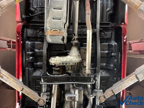 Used 2004 Ford F350 XLT image 14