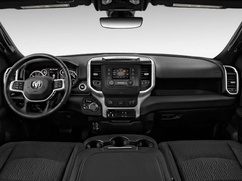 Used 2025 RAM 3500 Big Horn AWD/4WD image 3