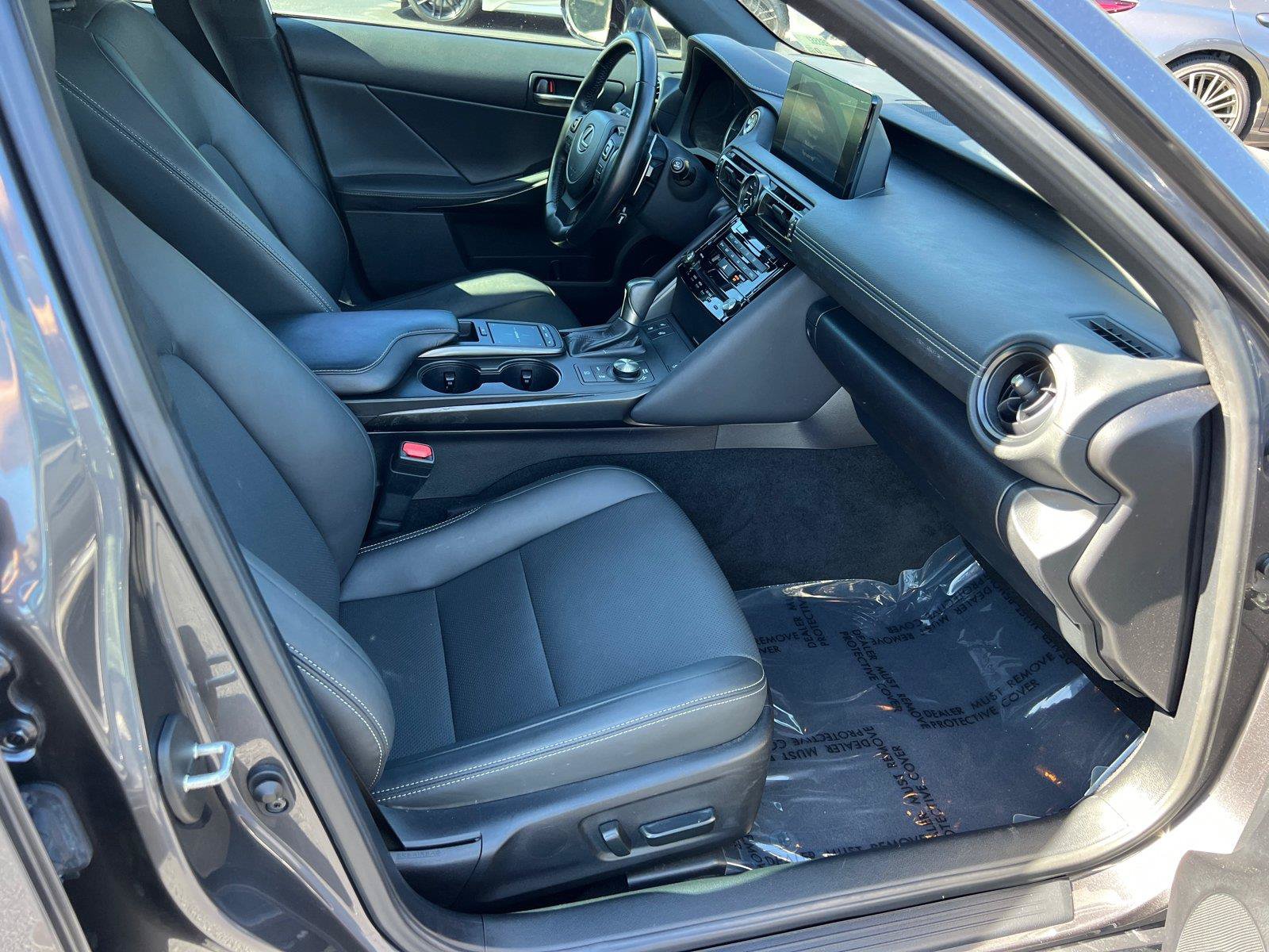 Used 2023 Lexus IS 300 w/ Comfort Package RWD image 13