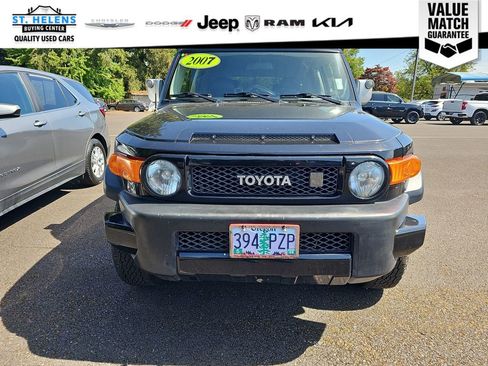 Used 2007 Toyota FJ Cruiser 4WD image 9