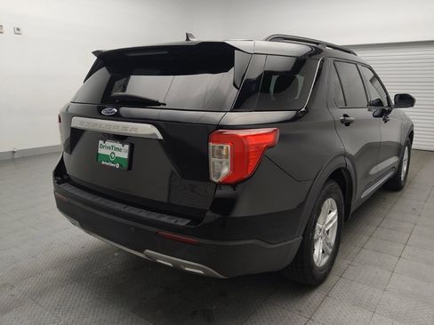 Used 2021 Ford Explorer XLT w/ Equipment Group 202A RWD image 9