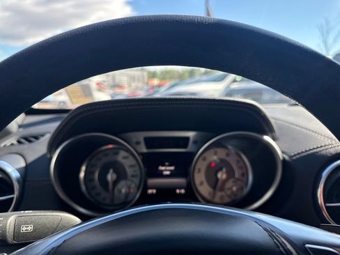 Used 2016 Mercedes-Benz SL 550 image 38