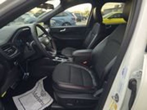 Used 2023 Ford Escape ST-Line Select w/ Tech Pack #2 AWD/4WD image 2