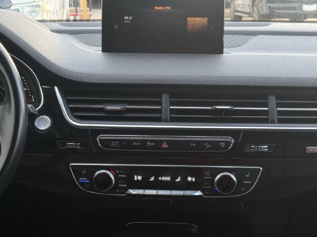 Used 2017 Audi Q7 3.0T Prestige AWD/4WD image 17
