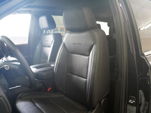 Used 2023 GMC Yukon Denali AWD/4WD image 24