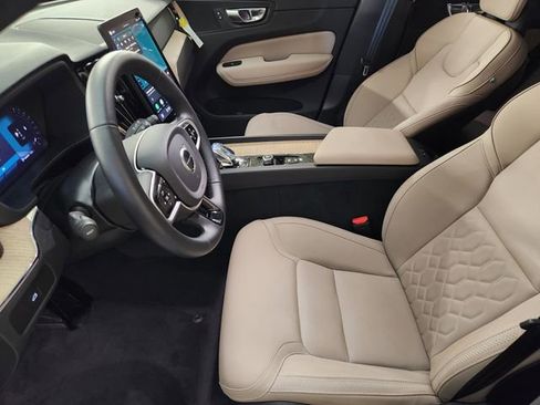 New 2026 Volvo XC60 B5 Plus w/ Protection Package Premier image 14