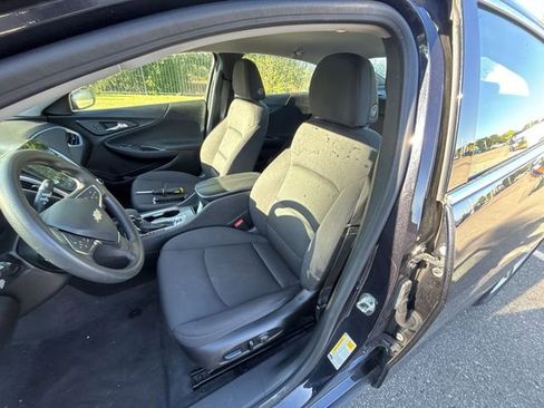 Used 2023 Chevrolet Malibu LT image 16