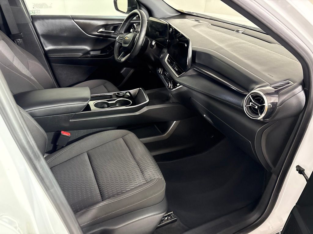 Certified 2026 Chevrolet Equinox LT FWD image 19