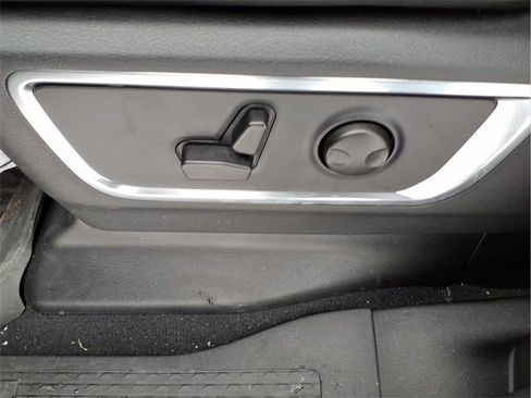 Used 2026 RAM 1500 Laramie w/ Night Edition image 14