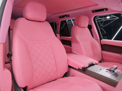 Used 2025 Land Rover Range Rover SE image 30