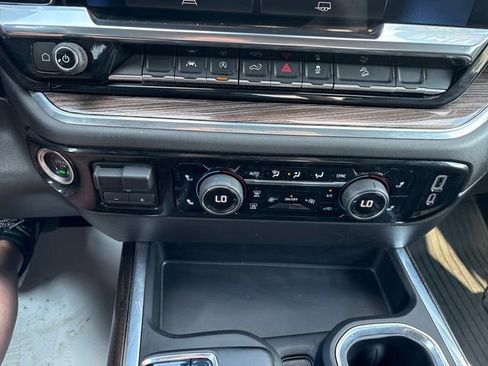 Used 2023 Chevrolet Silverado 1500 LT Trail Boss w/ Protection Package image 18