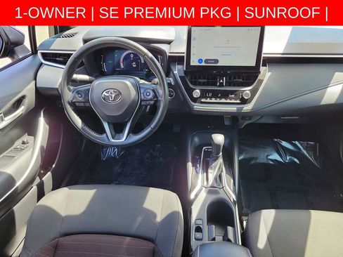 Used 2025 Toyota Corolla SE w/ SE Premium Package FWD image 15
