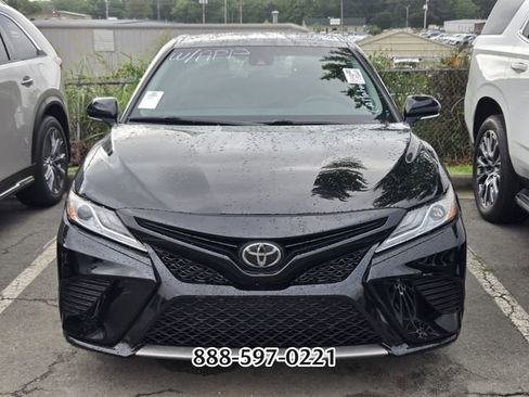 Used 2019 Toyota Camry XSE FWD image 11