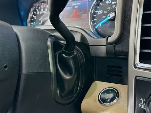 Used 2018 Ford F250 Lariat w/ Lariat Ultimate Package AWD/4WD image 17