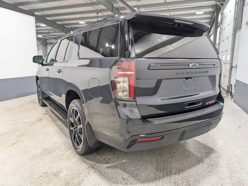 Used 2023 Chevrolet Suburban RST image 5