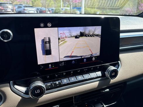 Certified 2024 GMC Canyon Denali image 24