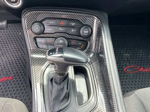Used 2020 Dodge Challenger R/T RWD image 13