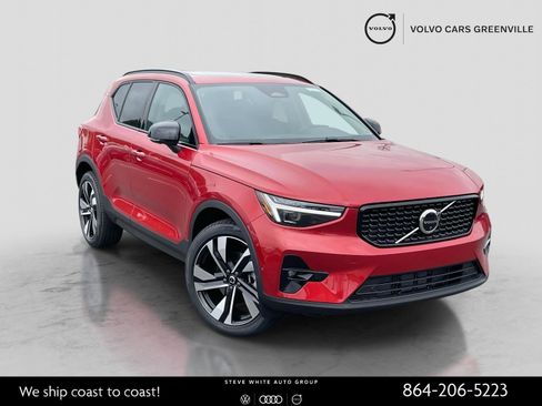 New 2025 Volvo XC40 B5 Ultra w/ Protection Package AWD/4WD image 1