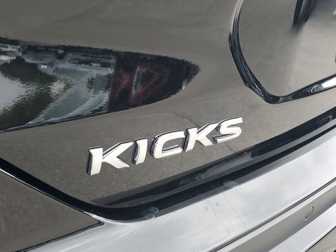 Used 2024 Nissan Kicks S image 10
