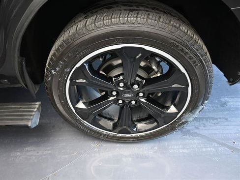 Certified 2023 Ford Expedition Limited RWD image 26