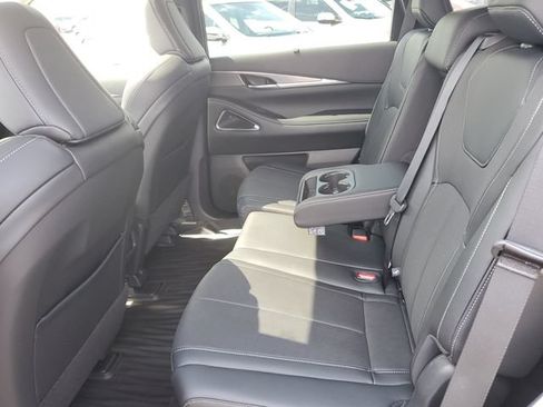 Certified 2026 INFINITI QX60 Luxe w/ Cargo Package AWD/4WD image 14