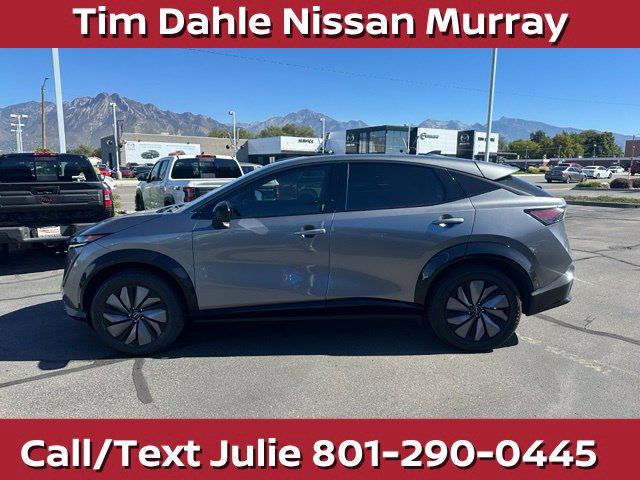 Used 2023 Nissan Ariya AWD image 7