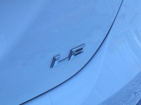 Used 2022 Toyota Camry LE image 5