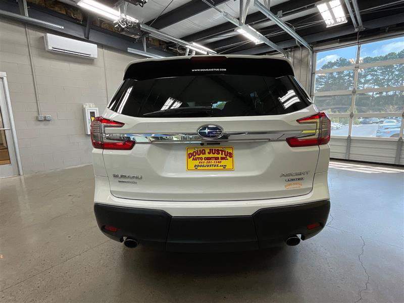 Used 2023 Subaru Ascent Limited AWD/4WD image 4