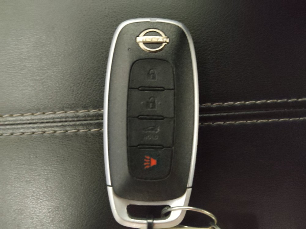 Used 2024 Nissan Sentra SV FWD image 32