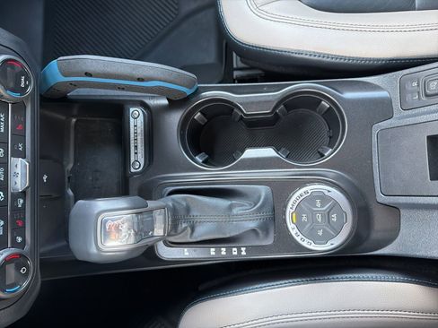 Used 2021 Ford Bronco Wildtrak AWD/4WD image 27