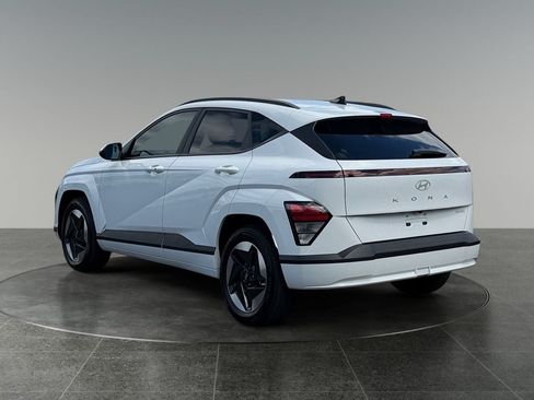 Used 2024 Hyundai Kona SEL FWD image 7