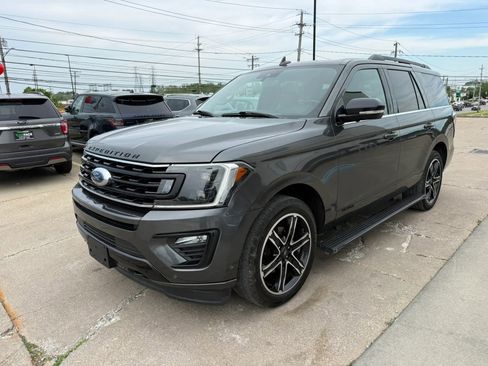 Used 2019 Ford Expedition Limited w/ Equipment Group 303A AWD/4WD image 6