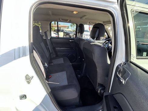 Used 2017 Jeep Patriot Sport w/ Power Value Group FWD image 18