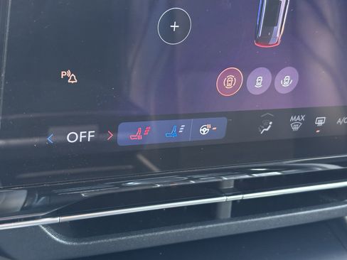 Used 2024 Lincoln Nautilus Reserve image 24