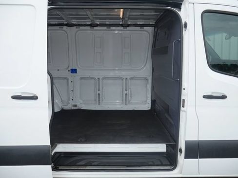 Used 2021 Mercedes-Benz Sprinter 2500 image 19