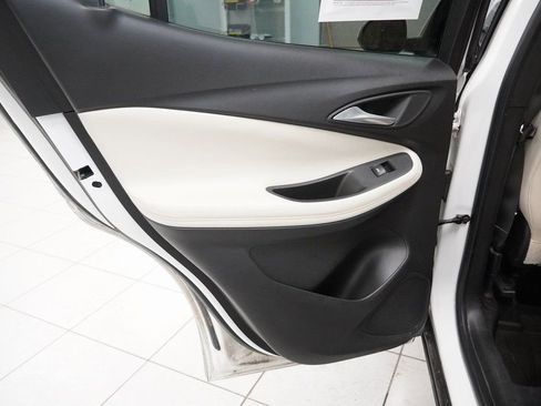 Used 2020 Buick Encore GX Essence w/ Experience Buick Package image 25