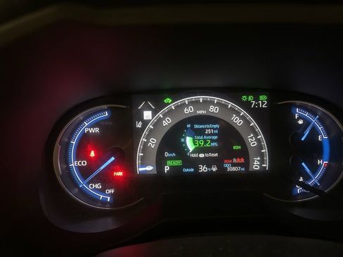 Used 2023 Toyota RAV4 AWD Hybrid image 9