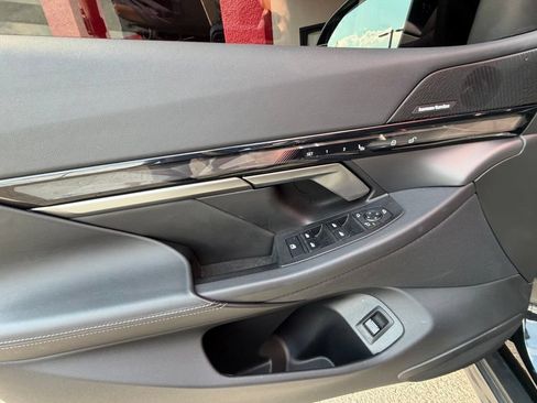 Used 2024 BMW i5 eDrive40i w/ M Sport Package RWD image 13